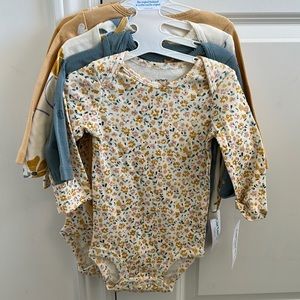 Carter’s nine months, onesies brand new